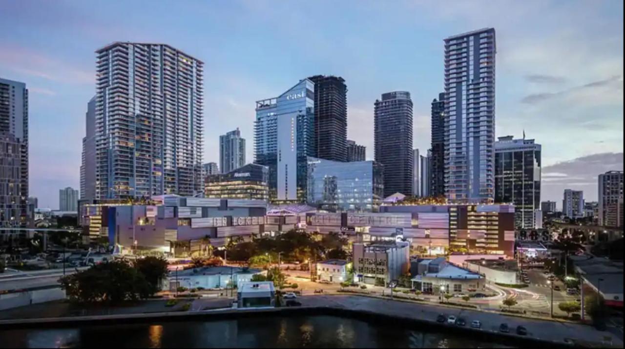 Modern 1 Bed In The Heart Of Brickell With Free Parking Apartment Miami Luaran gambar