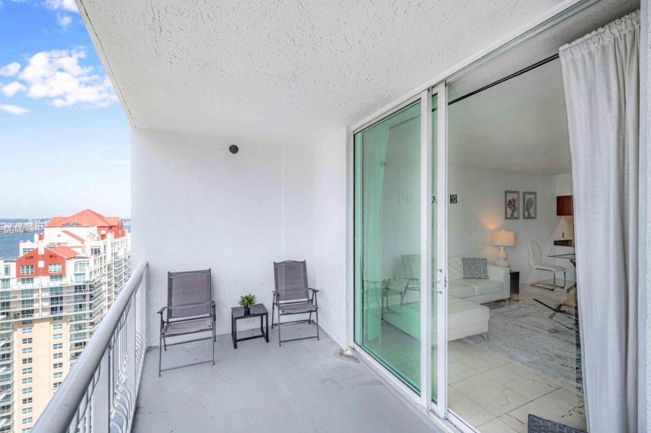 Modern 1 Bed In The Heart Of Brickell With Free Parking Apartment Miami Luaran gambar