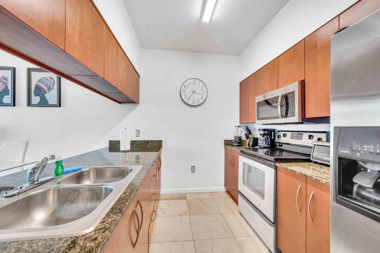 Modern 1 Bed In The Heart Of Brickell With Free Parking Apartment Miami Luaran gambar