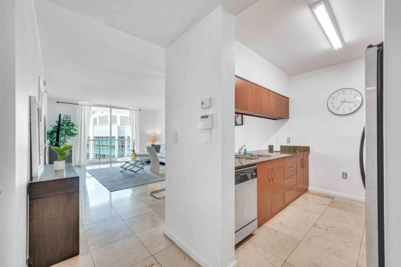 Modern 1 Bed In The Heart Of Brickell With Free Parking Apartment Miami Luaran gambar