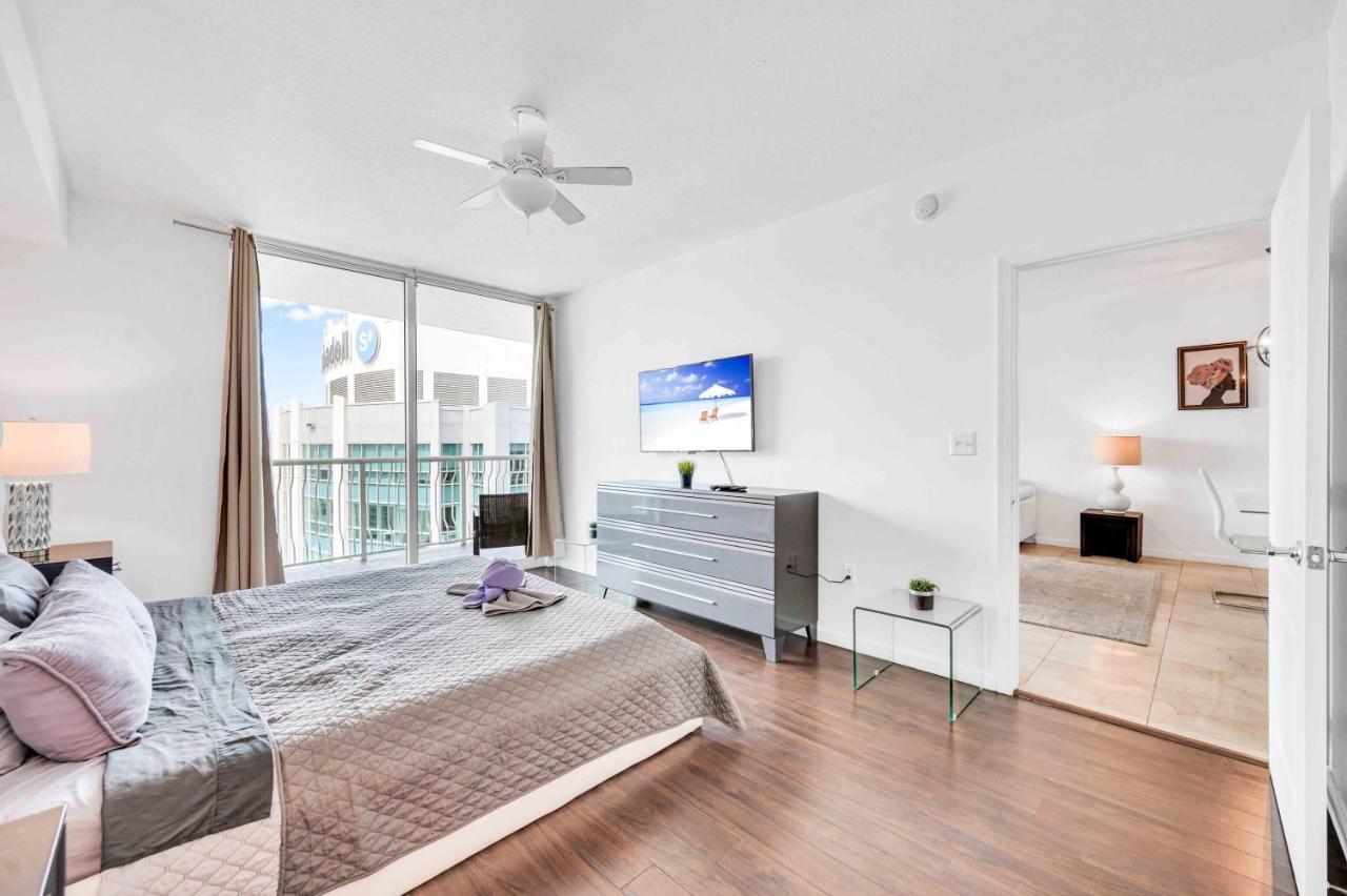 Modern 1 Bed In The Heart Of Brickell With Free Parking Apartment Miami Luaran gambar